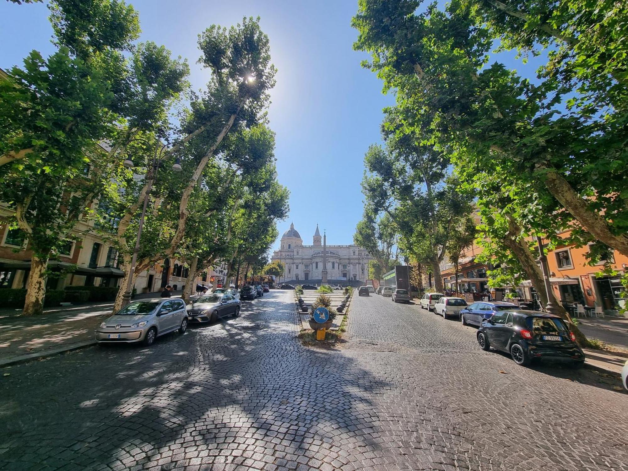 Luxury 2 Bedroom Apartment In The Heart Of Roma Esterno foto